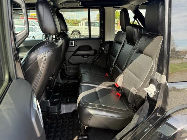 2021 Jeep Wrangler Unlimited Sahara Altitude