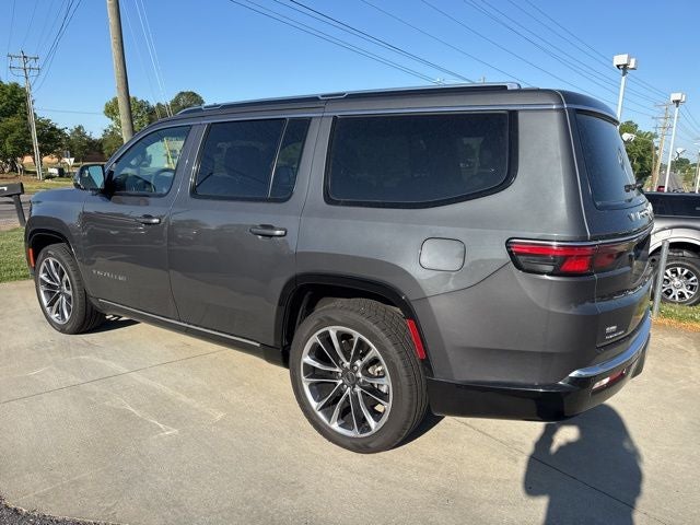 2022 Jeep Wagoneer Series III