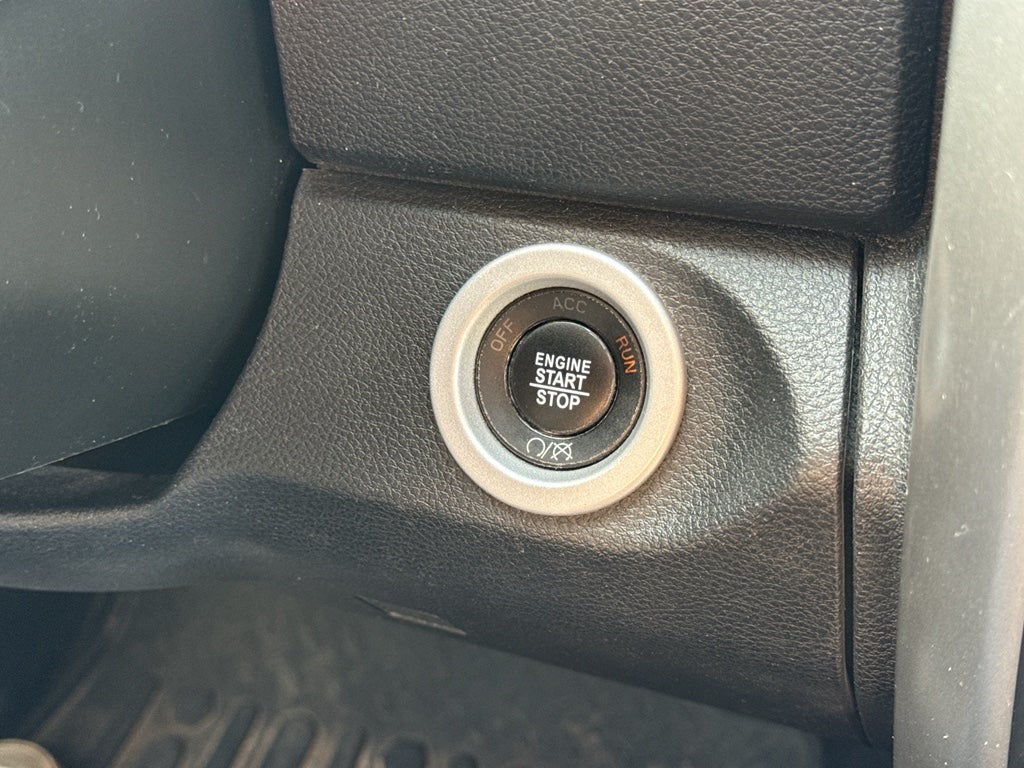 2019 RAM 1500 Classic Laramie