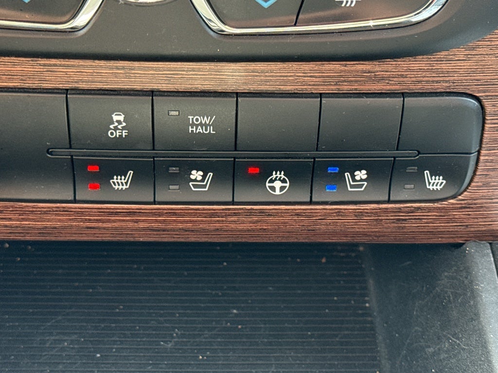 2019 RAM 1500 Classic Laramie