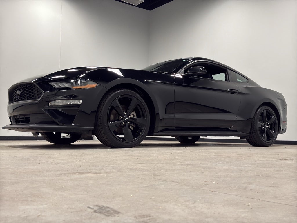 2022 Ford Mustang EcoBoost