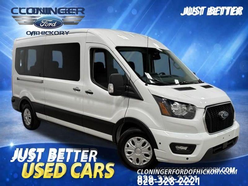 2024 Ford Transit Wagon XLT