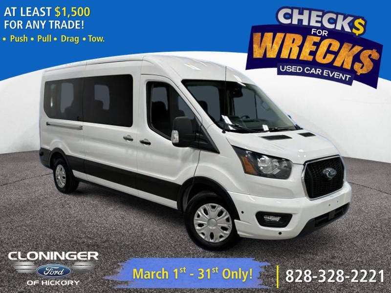 2024 Ford Transit Wagon XLT