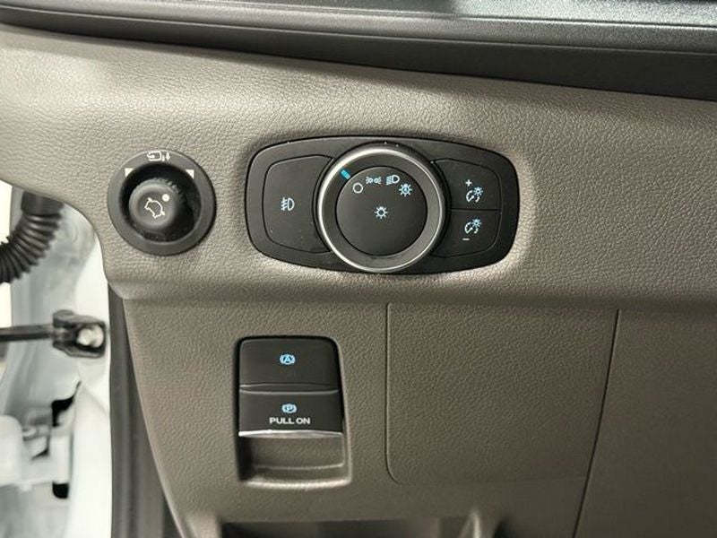 2024 Ford Transit Wagon XLT