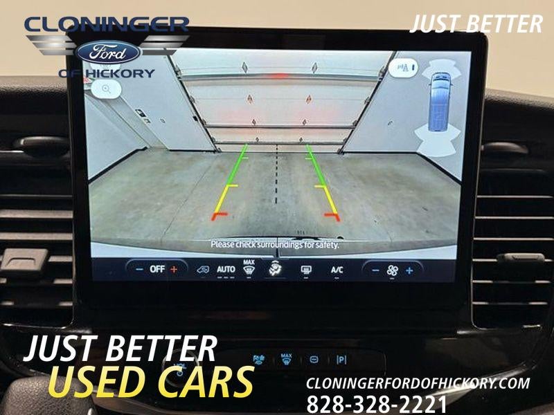 2024 Ford Transit Wagon XLT