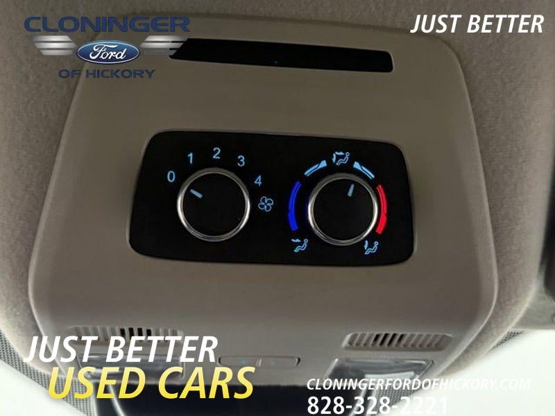 2024 Ford Transit Wagon XLT