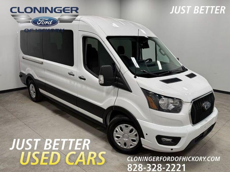 2024 Ford Transit Wagon XLT
