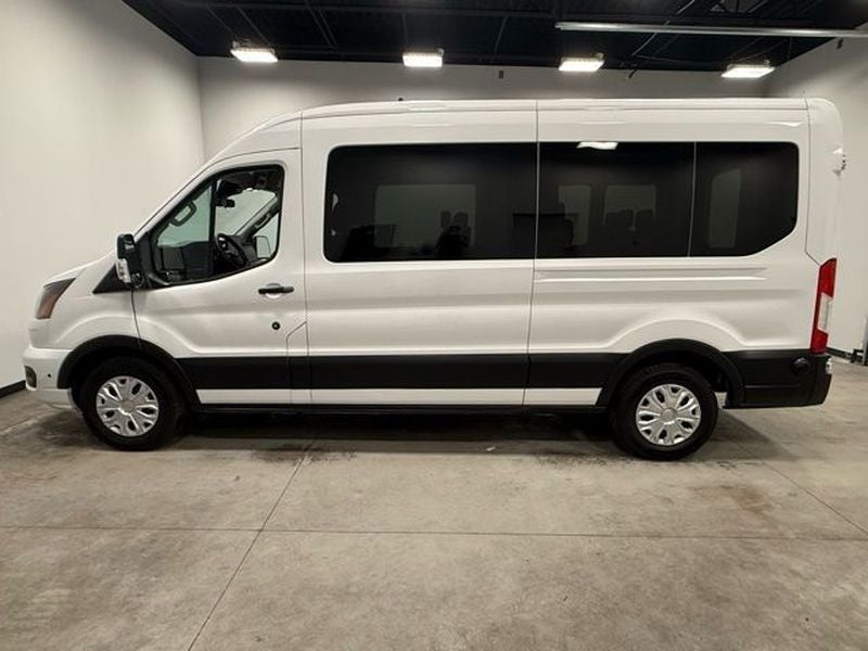 2024 Ford Transit Wagon XLT