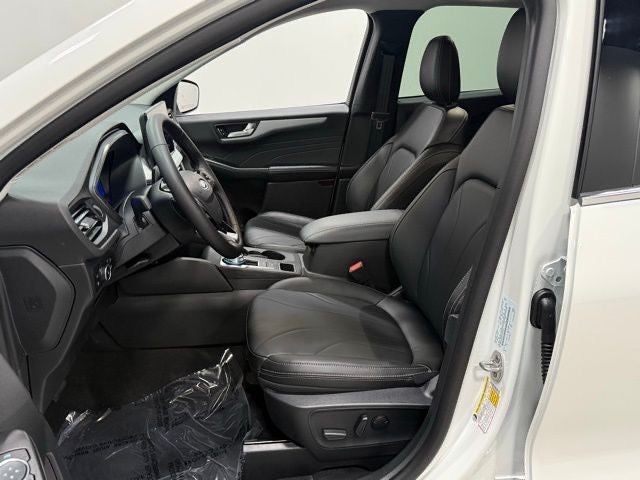 2026 Ford Escape Hybrid Platinum