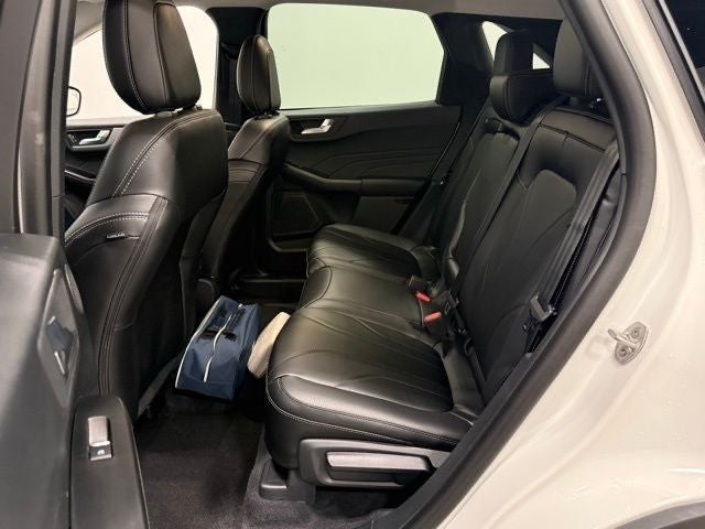 2026 Ford Escape Hybrid Platinum