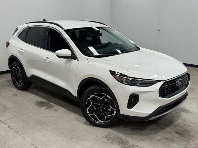 2026 Ford Escape Hybrid Platinum