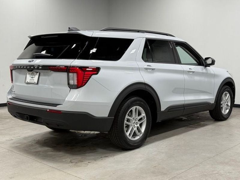 2026 Ford Explorer Active (200A)