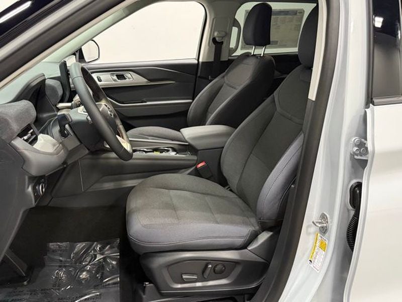 2026 Ford Explorer Active (200A)