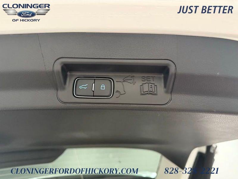 2026 Ford Explorer Active (200A)