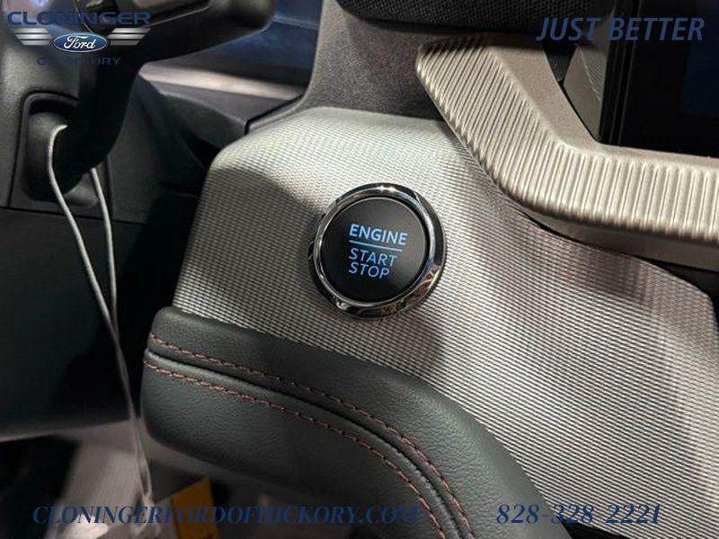 2026 Ford Explorer Active (200A)