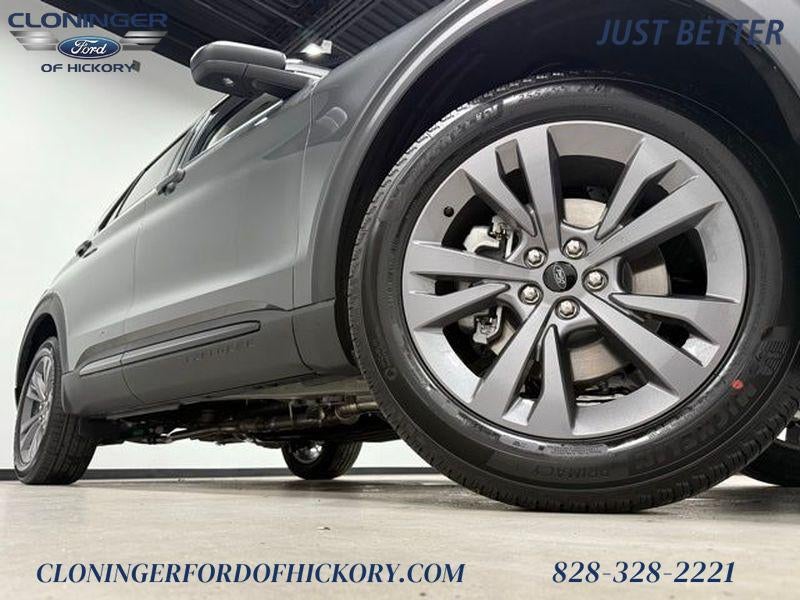 2026 Ford Explorer Active (200A)