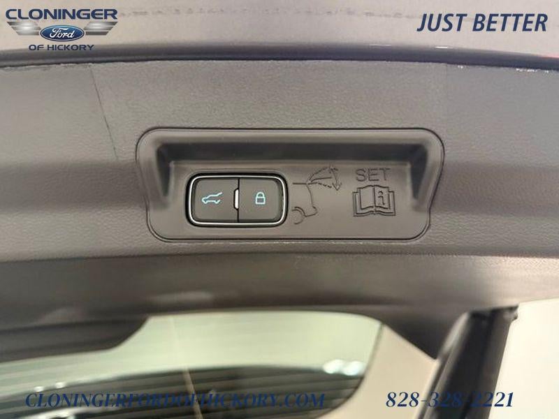 2026 Ford Explorer Active (200A)