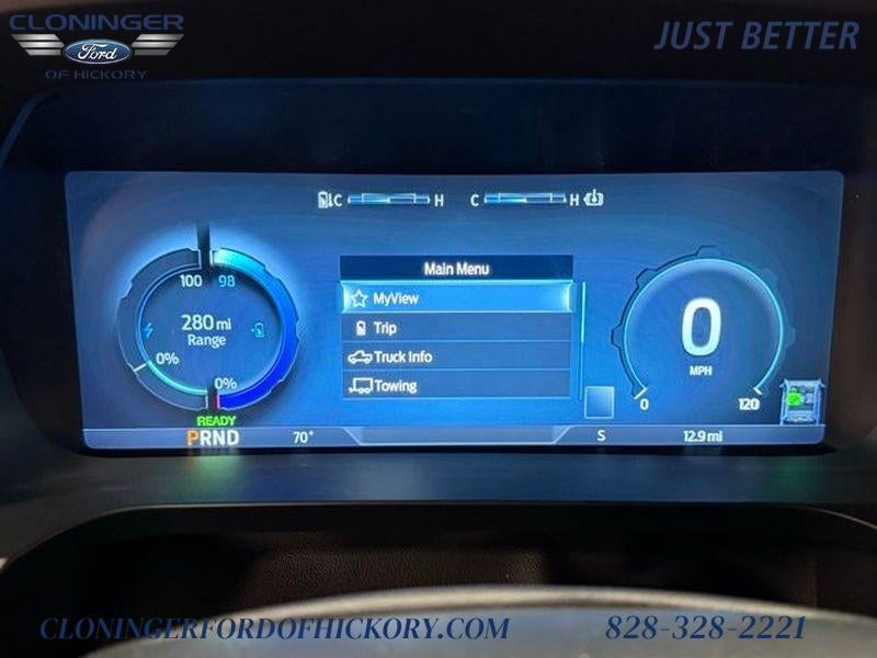 2025 Ford F-150 Lightning Flash