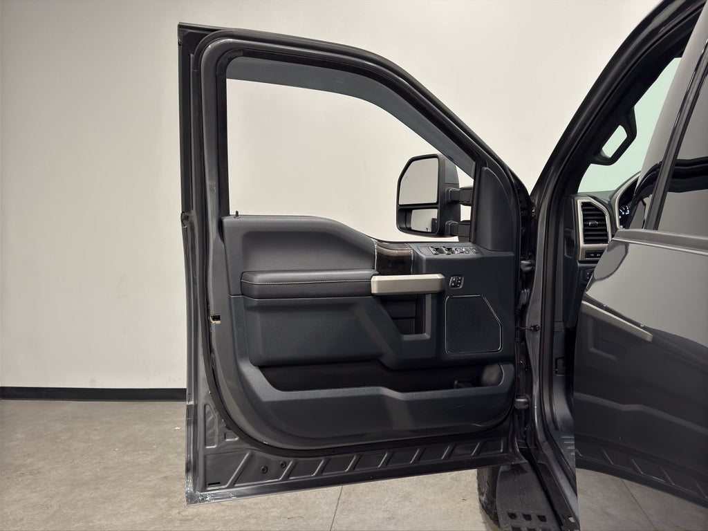 2022 Ford F-250 LARIAT TREMOR