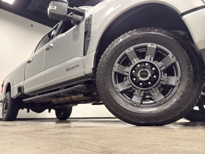 2024 Ford F-350 LARIAT