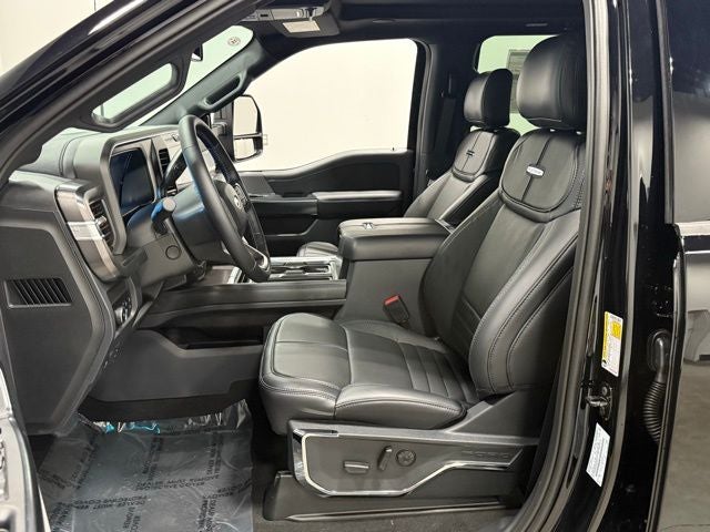 2026 Ford F-350SD Platinum DRW