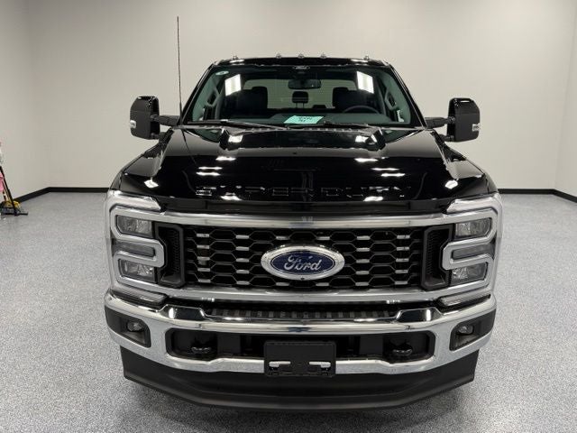 2026 Ford F-350SD Lariat DRW