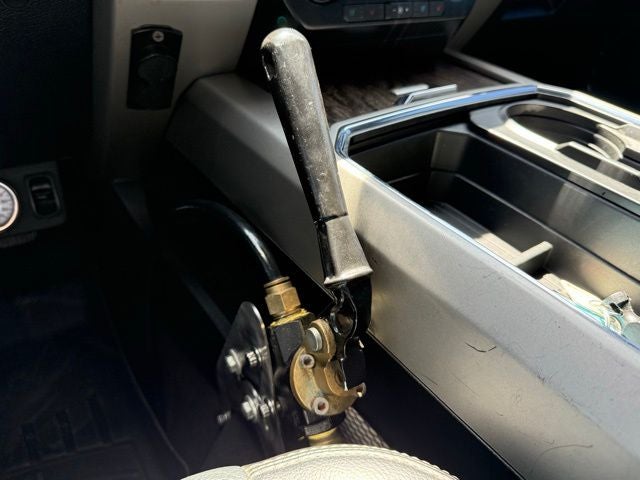 2017 Ford F-350SD Lariat DRW