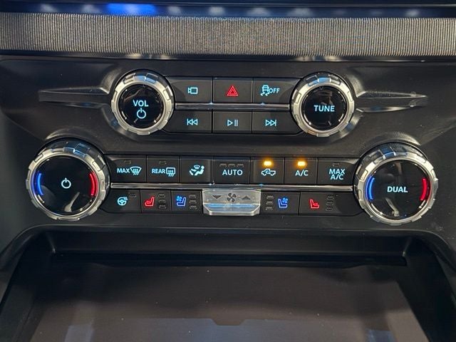 2026 Ford F-450SD Platinum DRW