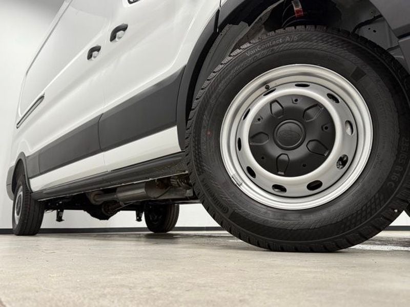 2025 Ford Transit Van Base