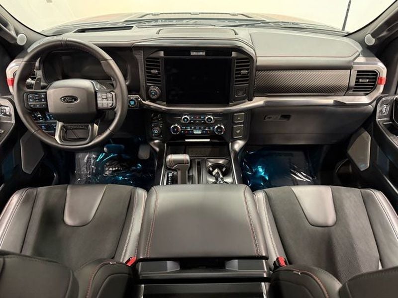 2025 Ford F-150 Raptor 37