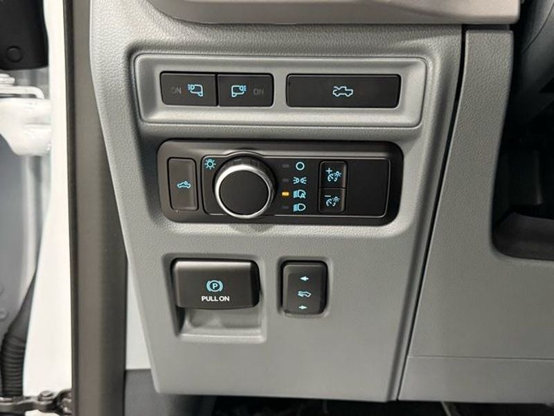 2023 Ford F-150 Lightning XLT