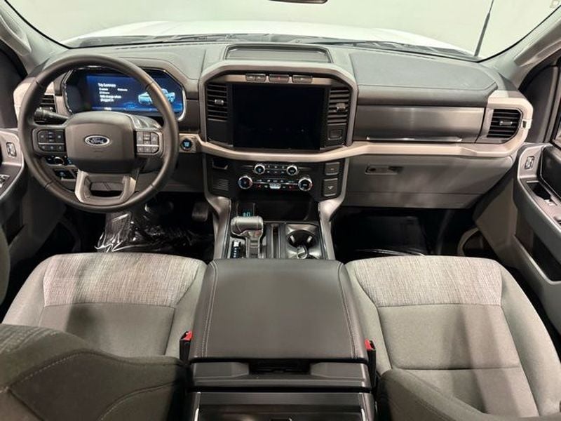 2023 Ford F-150 Lightning XLT