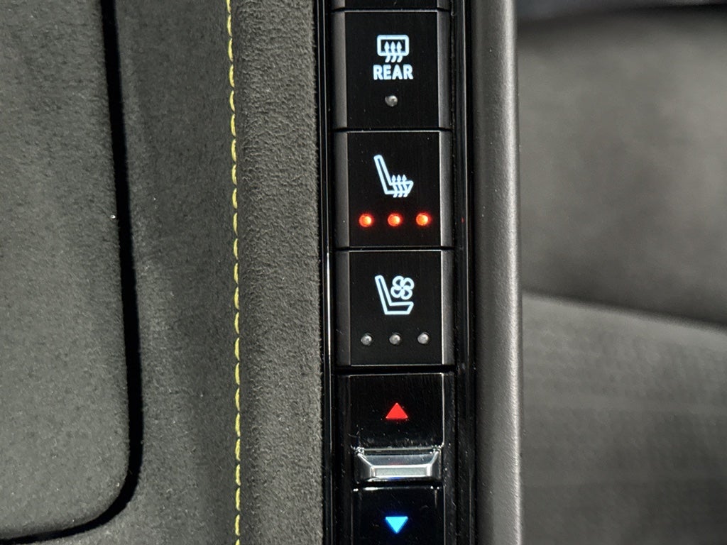 2023 Chevrolet Corvette 3LT $103,530 MSRP