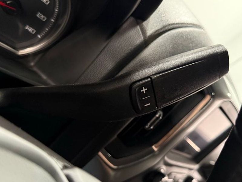 2022 Chevrolet Silverado RST