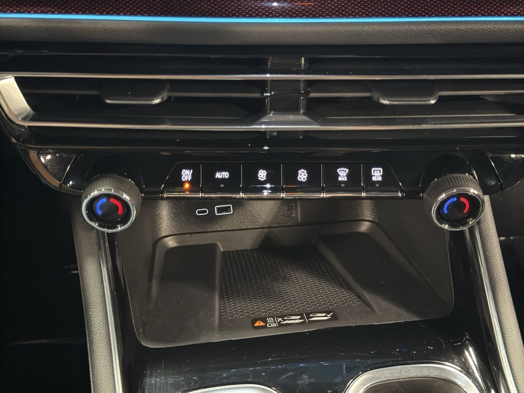 2024 Chevrolet Traverse AWD RS