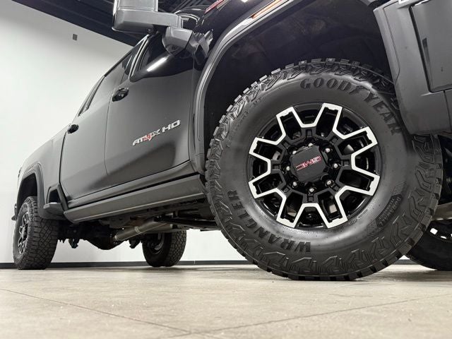 2025 GMC Sierra 2500HD AT4X