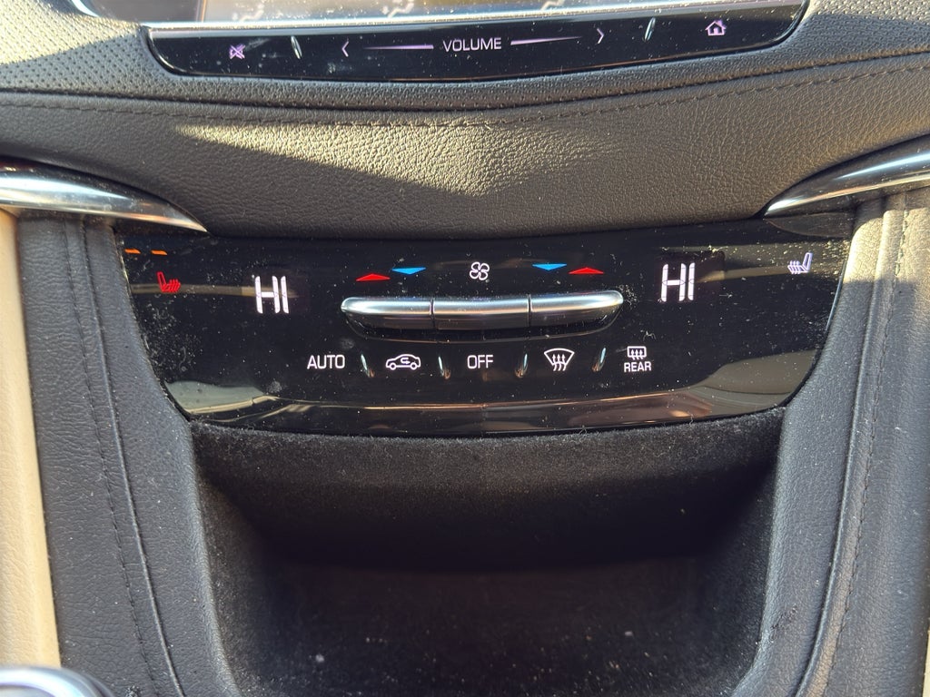 2019 Cadillac XT5 Luxury FWD