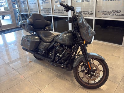 2022 Harley-Davidson FLHXST Street Glide Touring Pkg