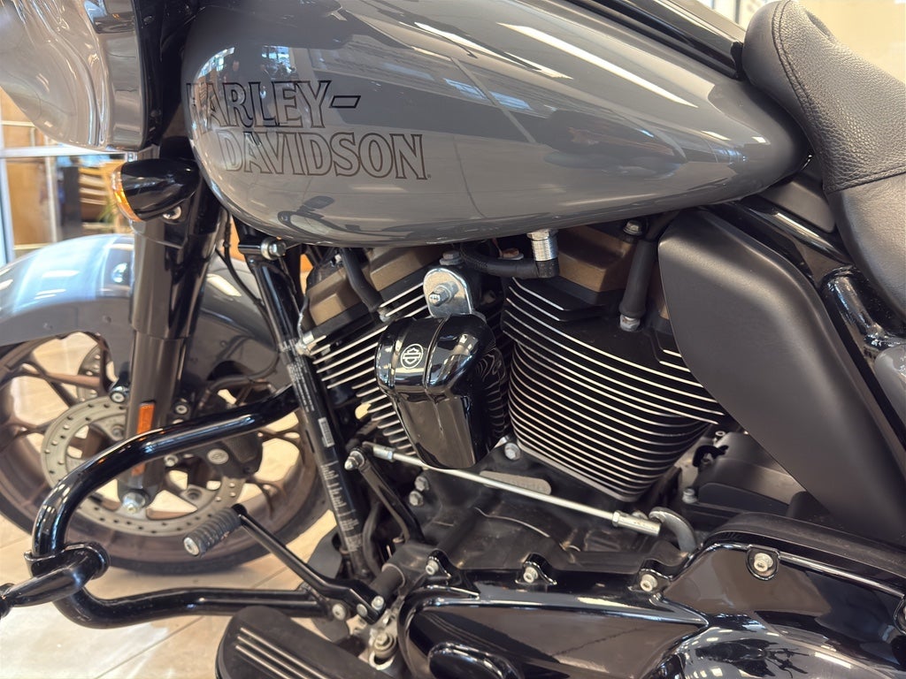 2022 Harley-Davidson FLHXST Street Glide Touring Pkg