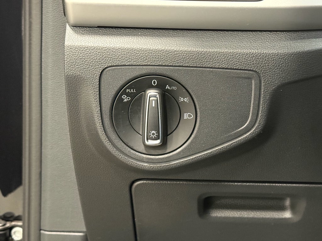 2023 Volkswagen Atlas Cross Sport 2.0T SE