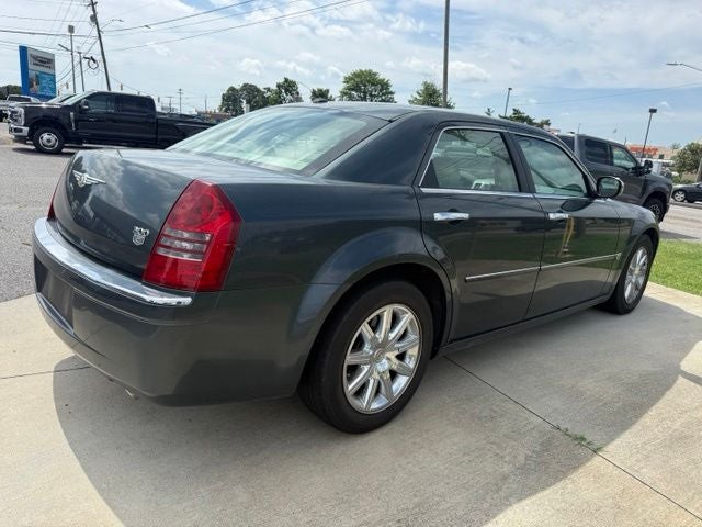 2007 Chrysler 300C Base