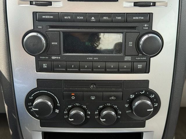 2007 Chrysler 300C Base