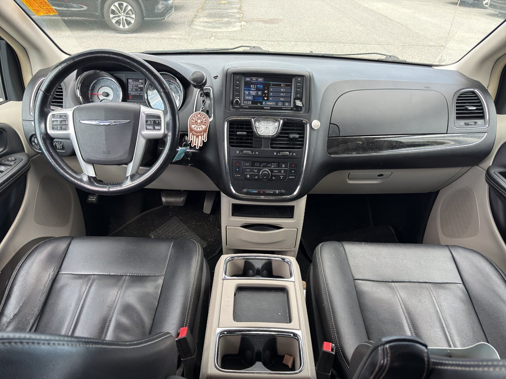 2015 Chrysler Town & Country Touring