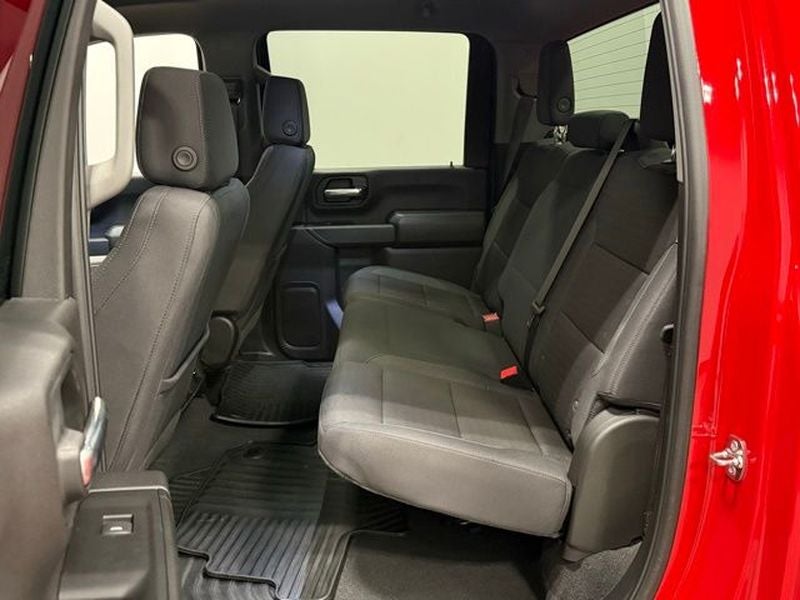 2025 Chevrolet Silverado Custom