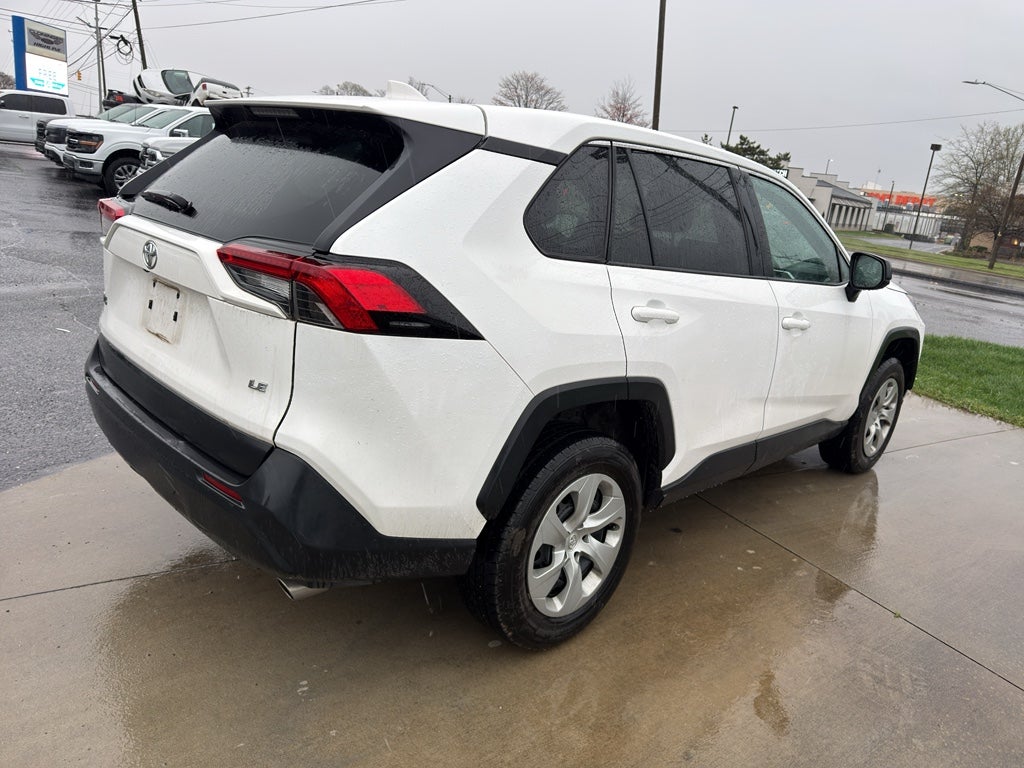 2022 Toyota RAV4 LE