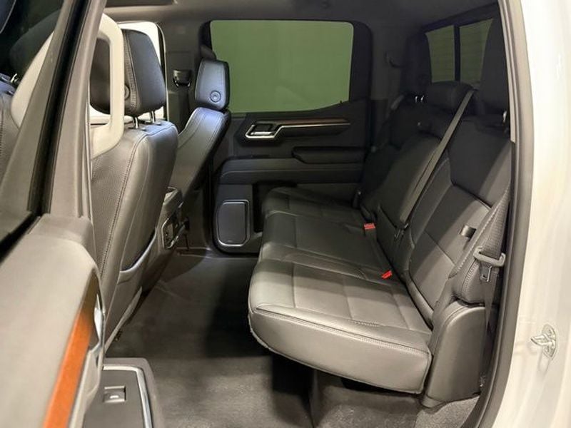 2025 GMC Sierra Denali