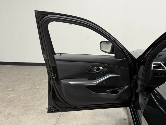 2025 BMW 3 Series 330i