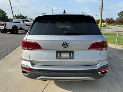 2024 Volkswagen Taos 1.5T SE