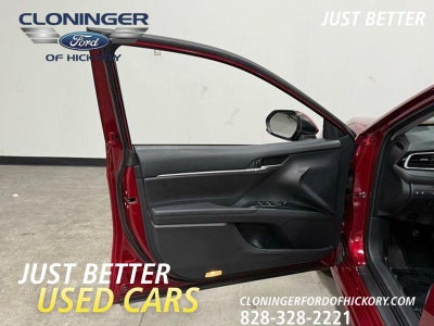 2018 Toyota Camry SE