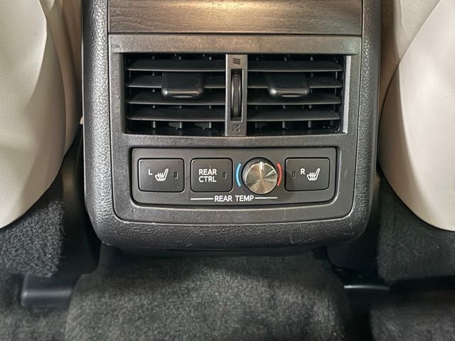 2018 Toyota Avalon Hybrid Limited